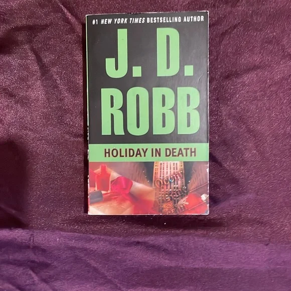 J.D. Robb Book Collection - Picture 4 of 9